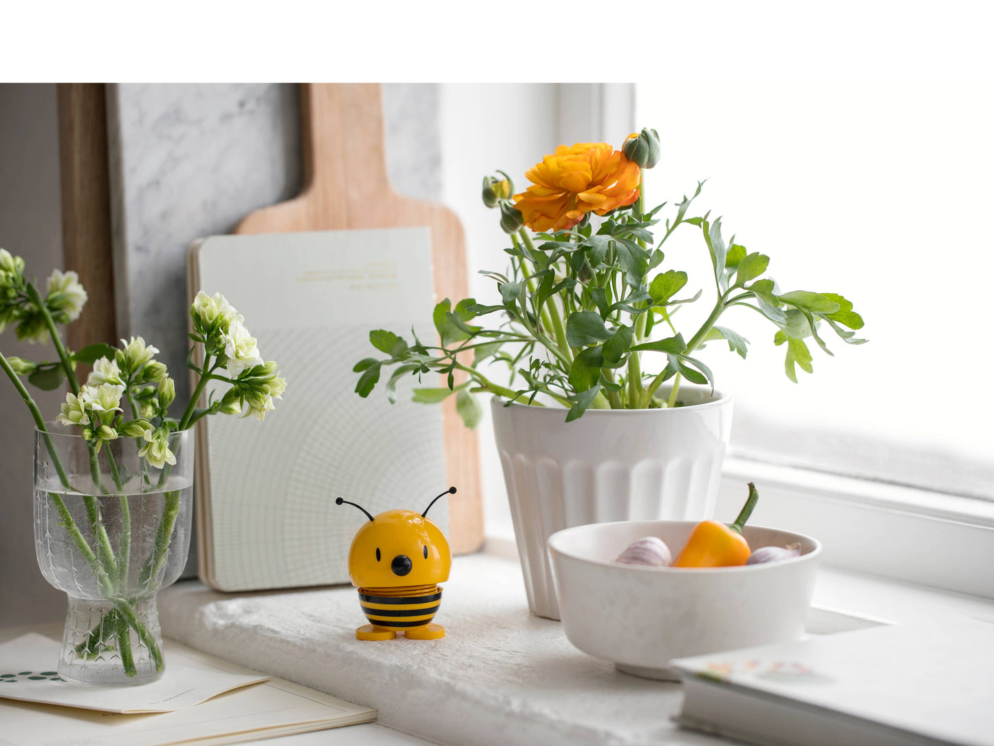 Bee Yellow