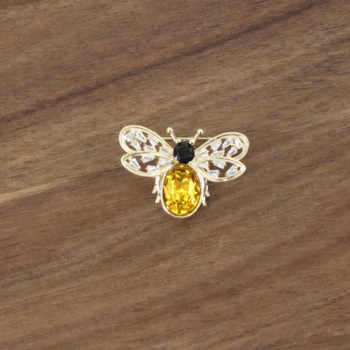 B26069 Bee Pin
