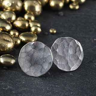 Small Hammered Disc Post