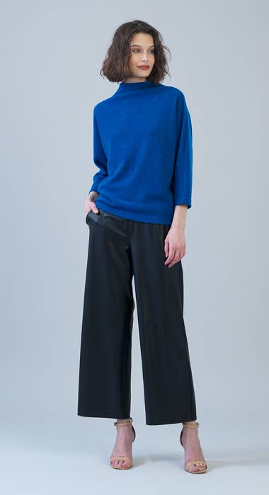 T223WR4 Sweater