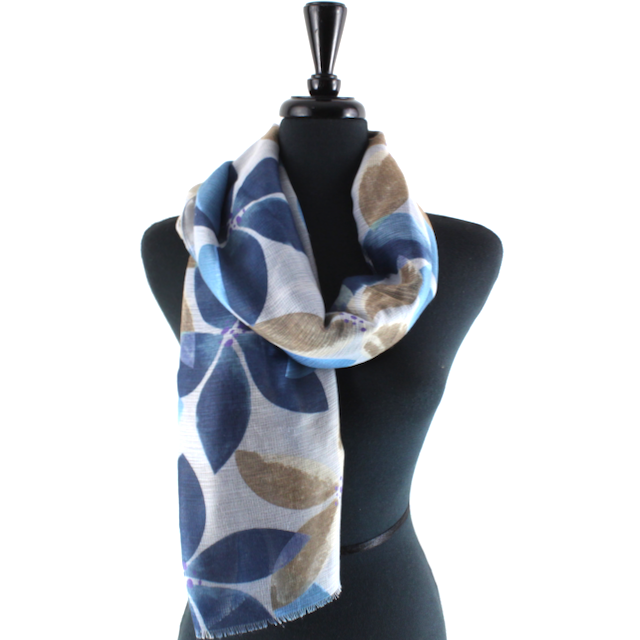 S26040 Flower Scarf