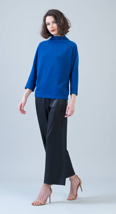 T223WR4 Sweater