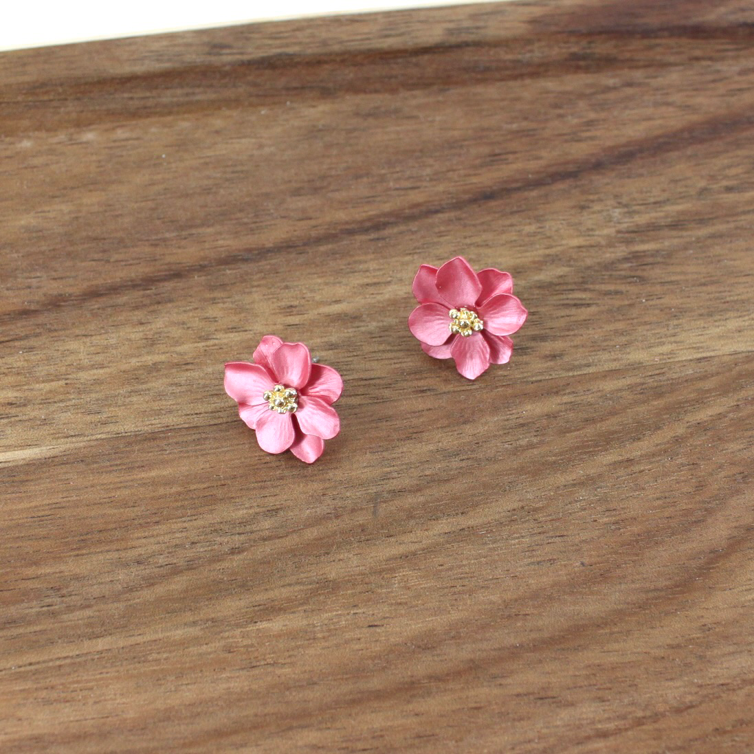 E24287 Flower Earrings