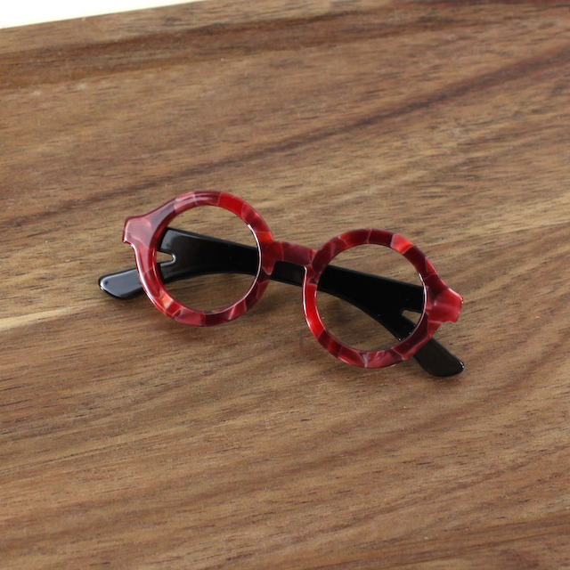 B24070 Glasses Pin