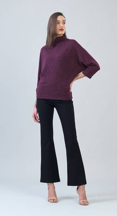 T223WR4 Sweater