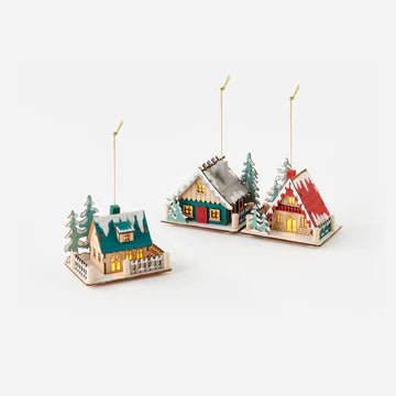 CY0095 Lodge Ornament