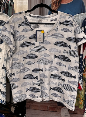 Fish V-Neck SS