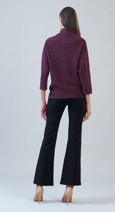 T223WR4 Sweater