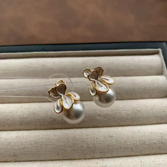 E26167 Earring Pearl